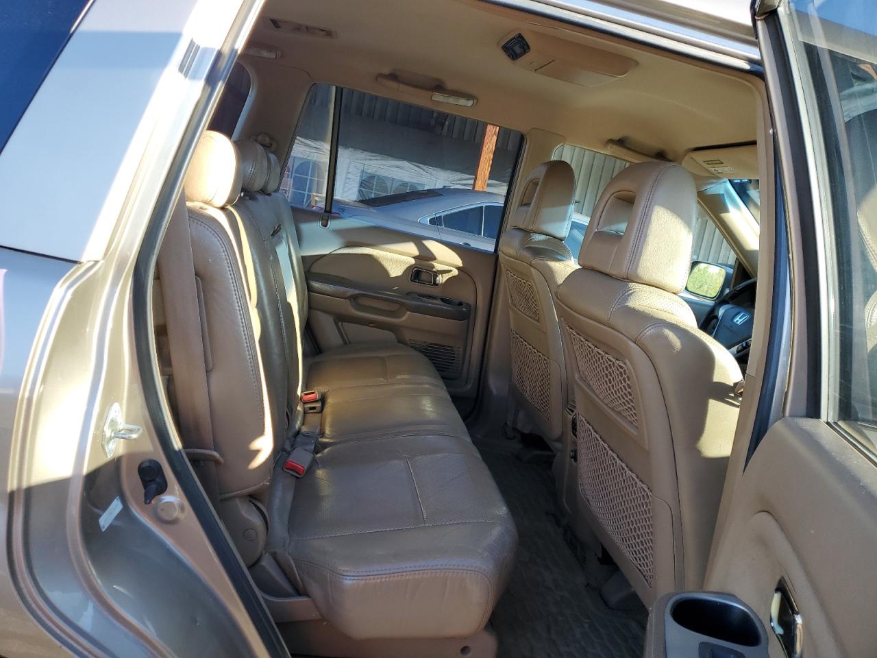 2004 Honda Pilot Exl VIN: 2HKYF186X4H531506 Lot: 83993175