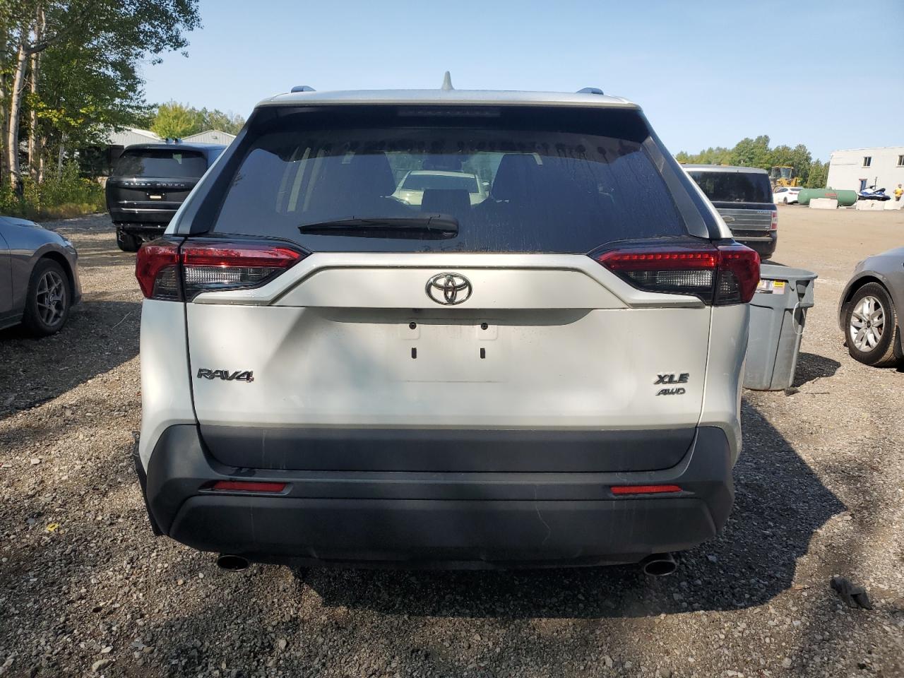 2021 Toyota Rav4 Xle VIN: 2T3R1RFV8MC196770 Lot: 71196565