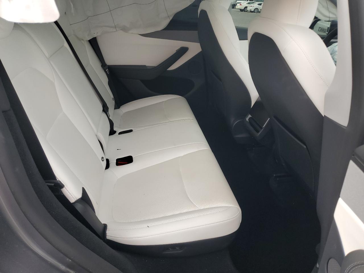 2026 Tesla Model Y VIN: 7SAYGDEE5TF328842 Lot: 84626895