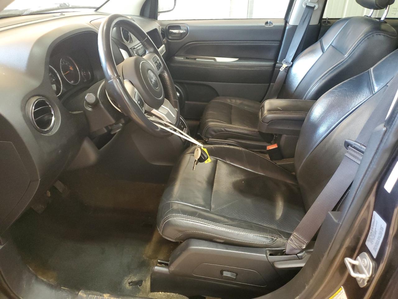 2017 Jeep Compass Latitude VIN: 1C4NJDEB7HD111685 Lot: 81203165