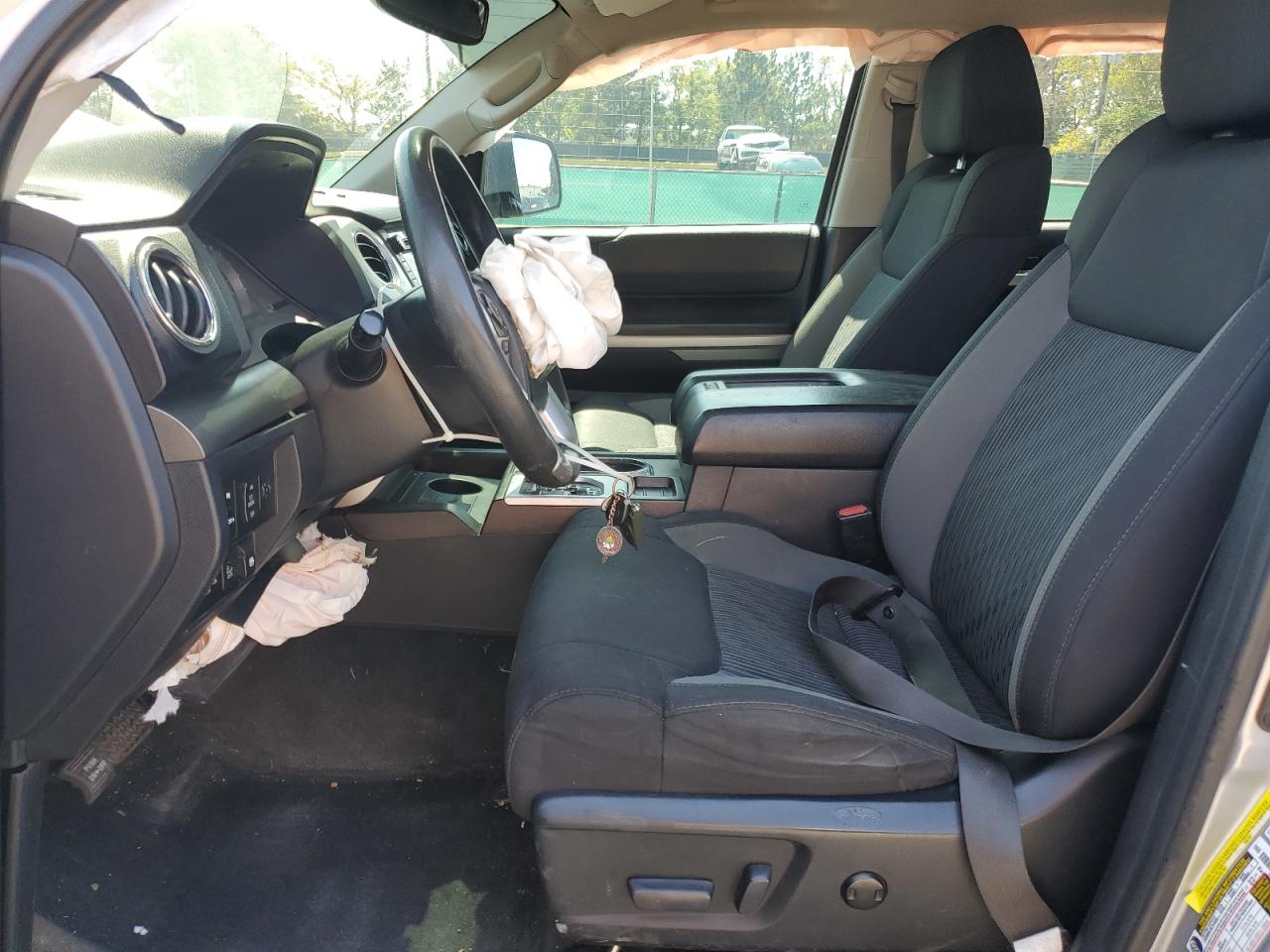 2017 Toyota Tundra Crewmax Sr5 VIN: 5TFDW5F17HX671553 Lot: 83759095