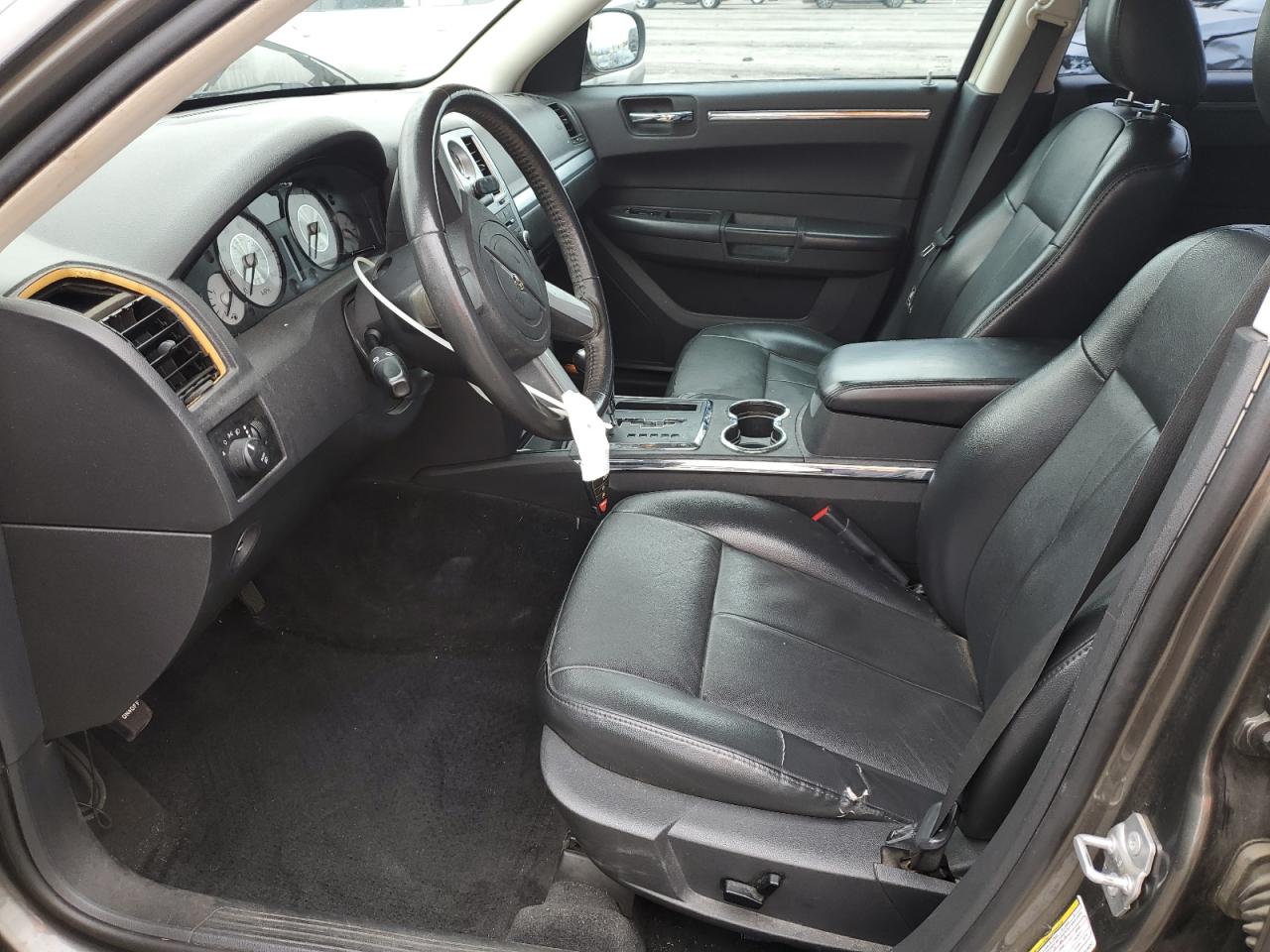 2010 Chrysler 300 Touring VIN: 2C3CA5CV9AH190252 Lot: 84009125