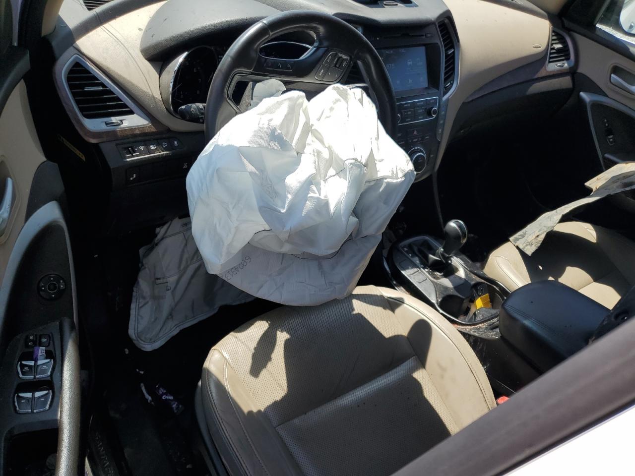 2017 Hyundai Santa Fe Se VIN: KM8SNDHF2HU237003 Lot: 81407765