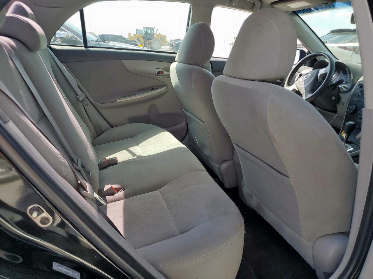 2010 Toyota Corolla Base VIN: 1NXBU4EE0AZ267511 Lot: 83858655