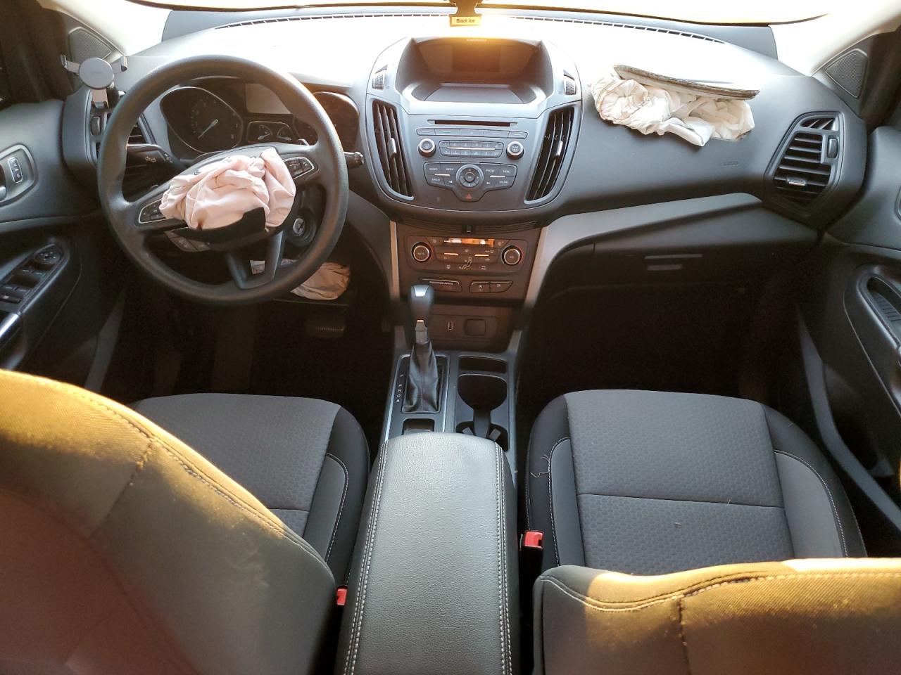 2017 Ford Escape Se VIN: 1FMCU9GD0HUD28548 Lot: 81093865