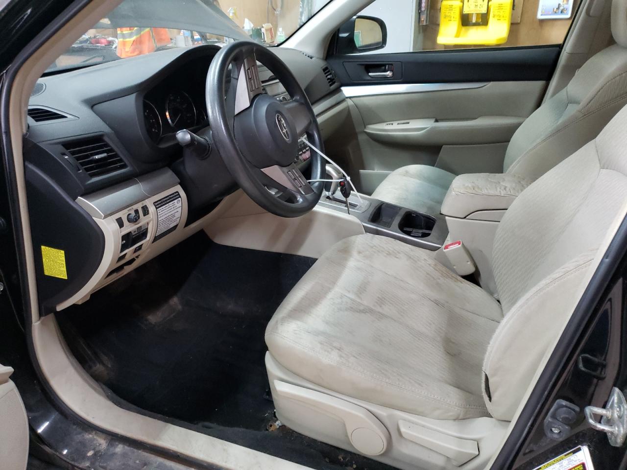2010 Subaru Outback 2.5I VIN: 4S4BRBAC1A3363213 Lot: 81284925