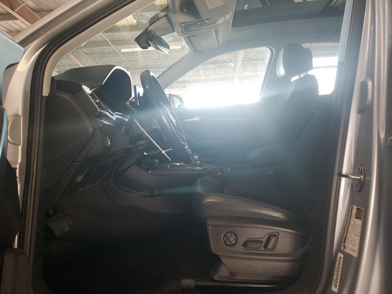 2018 Audi Q5 Premium VIN: WA1ANAFY5J2018812 Lot: 81704015