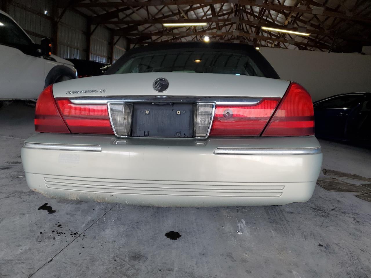 2004 Mercury Grand Marquis Gs VIN: 2MEFM74W84X676434 Lot: 71362615