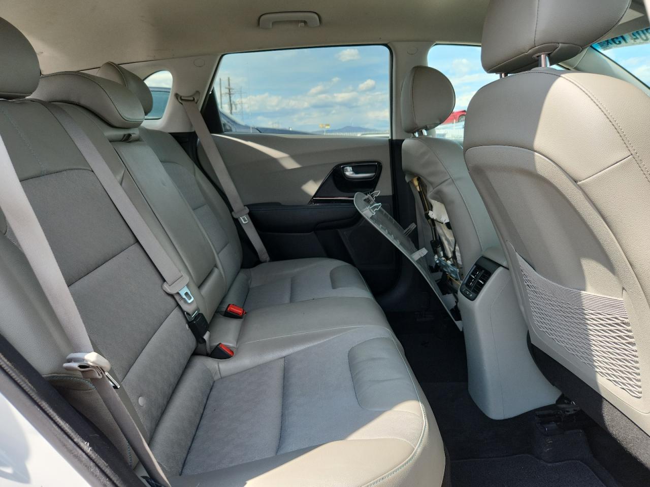 2020 Kia Niro Ex VIN: KNDCD3LD1L5401145 Lot: 71920415