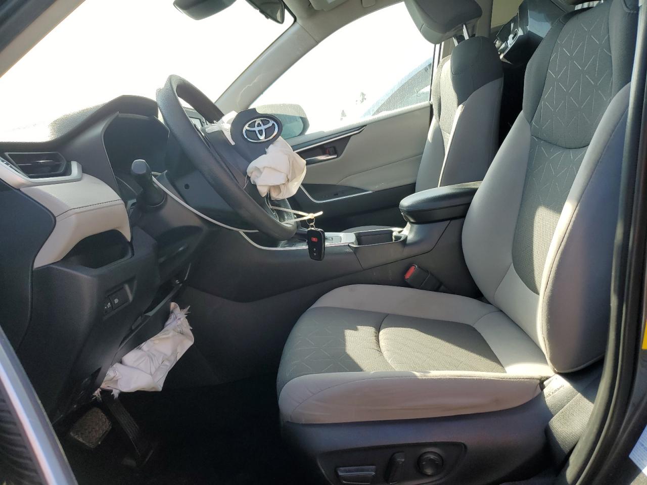 2021 Toyota Rav4 Xle VIN: 4T3RWRFV3MU027871 Lot: 80894235