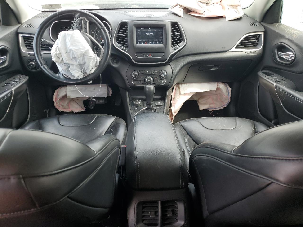 2020 Jeep Cherokee Latitude Plus VIN: 1C4PJMLB4LD590927 Lot: 80752005