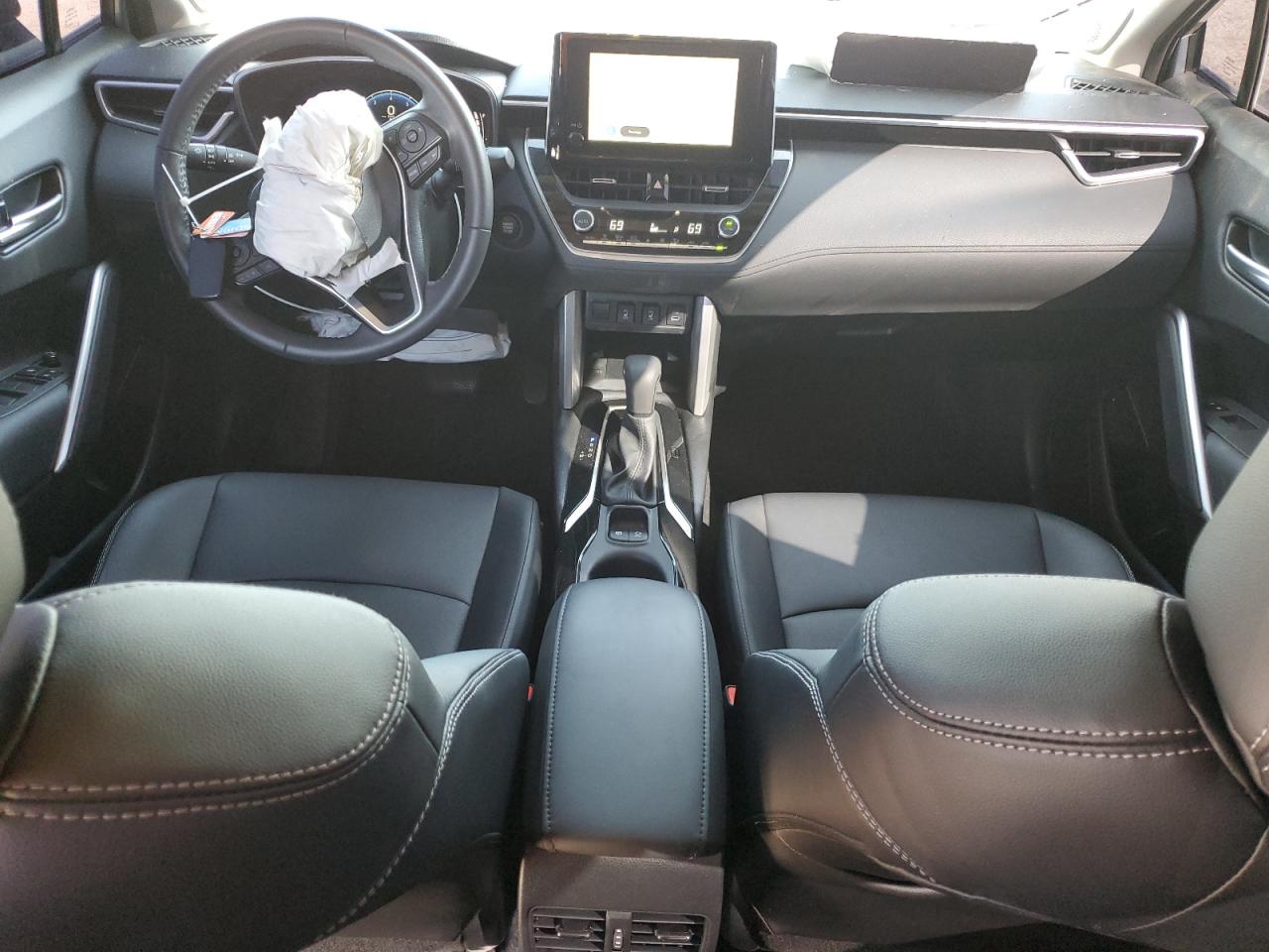 2024 Toyota Corolla Cross Xle VIN: 7MUDAAAG1RV082188 Lot: 72092835