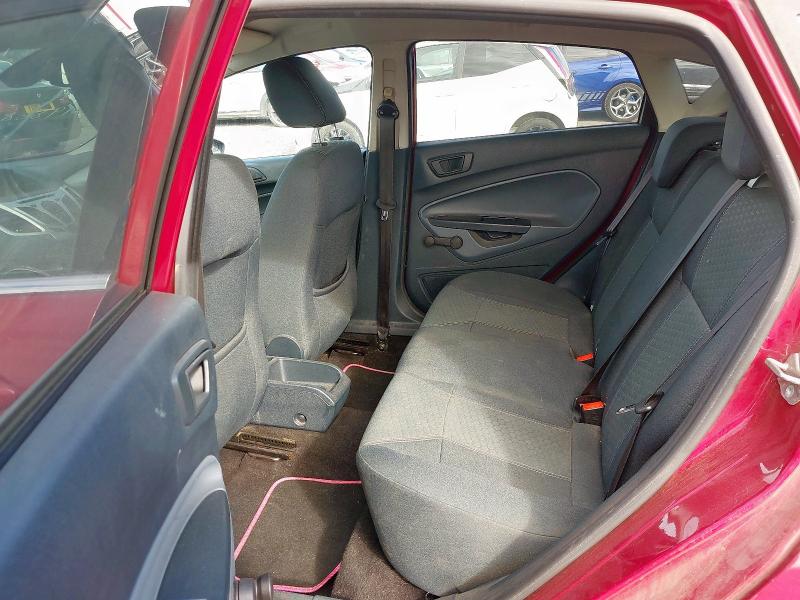 2010 FORD FIESTA TITANIUM 