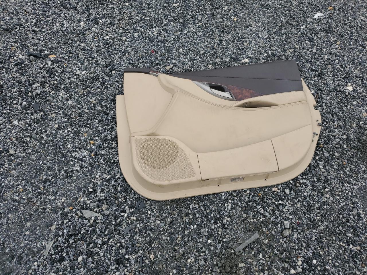 2010 Buick Lacrosse Cxl VIN: 1G4GC5EG2AF135838 Lot: 81840545