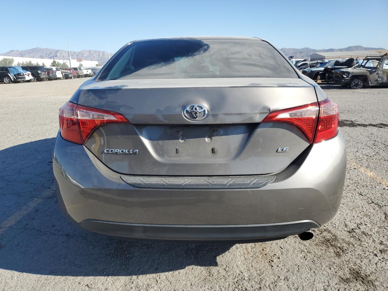 2018 Toyota Corolla L VIN: 2T1BURHE0JC046307 Lot: 80207055