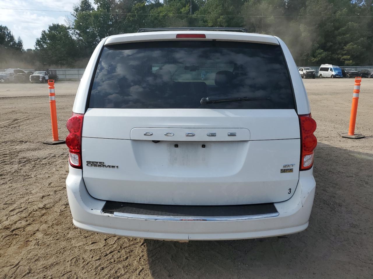 2017 Dodge Grand Caravan Sxt VIN: 2C4RDGCG8HR651326 Lot: 71668555