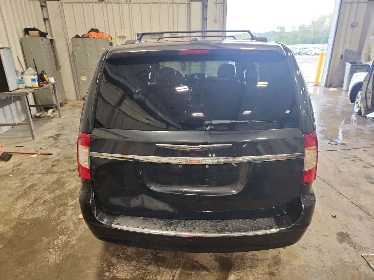 2013 Chrysler Town & Country Touring VIN: 2C4RC1BGXDR694643 Lot: 81280455