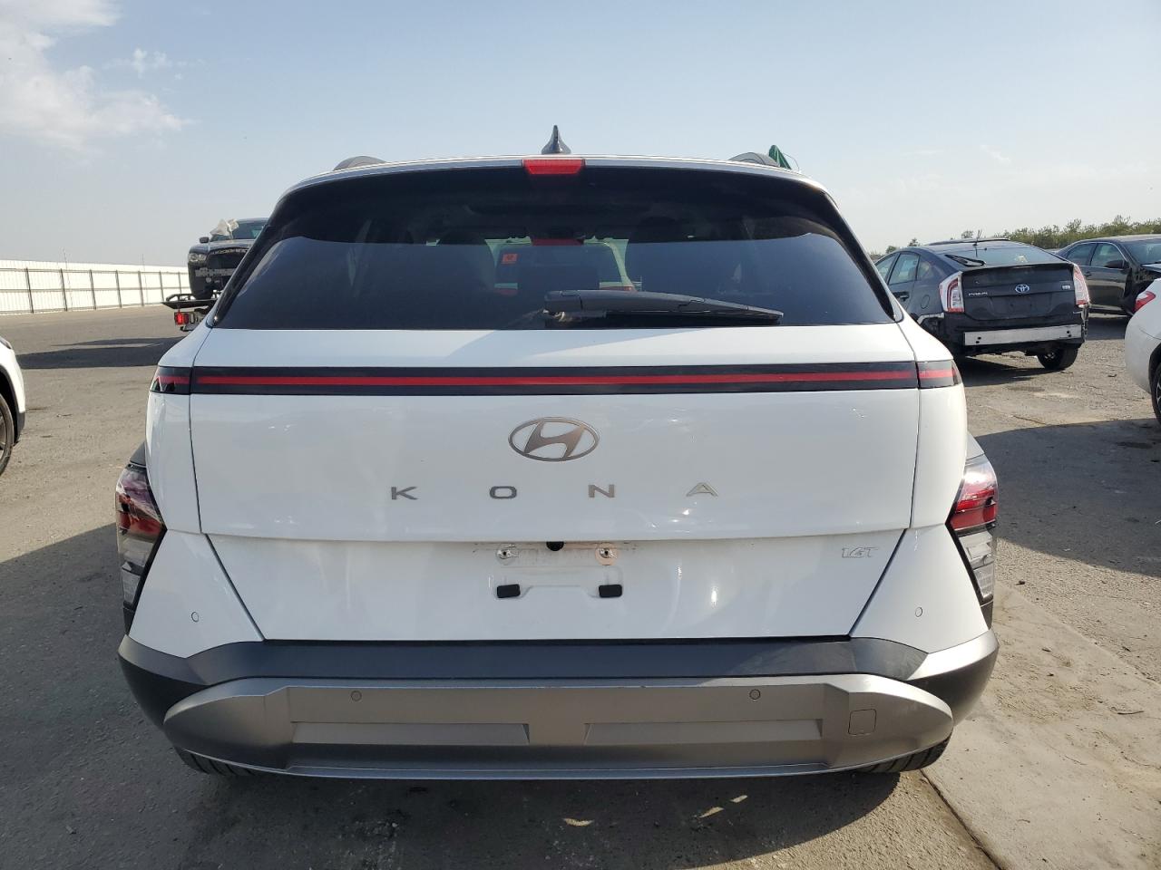 2024 Hyundai Kona Limited VIN: KM8HE3A37RU062320 Lot: 71208255