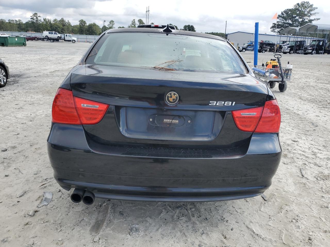 2009 BMW 328 I VIN: WBAPH73559A172536 Lot: 81787885