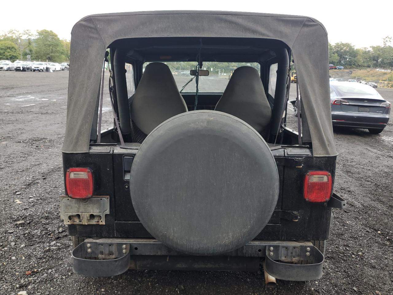 1992 Jeep Wrangler / Yj VIN: 2J4FY29S5NJ502494 Lot: 83780605