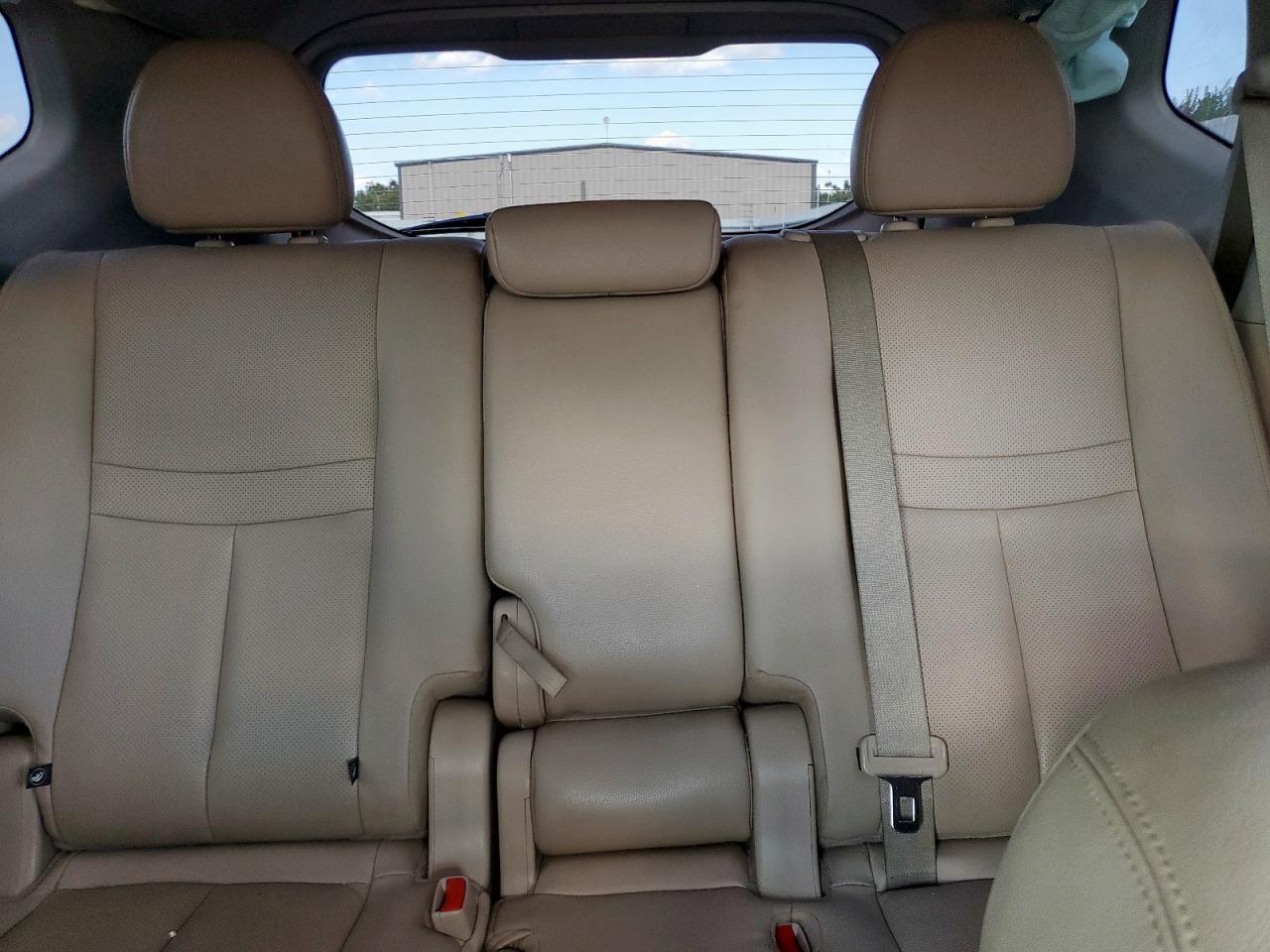 2017 Nissan Rogue S VIN: 5N1AT2MT7HC749704 Lot: 82166045