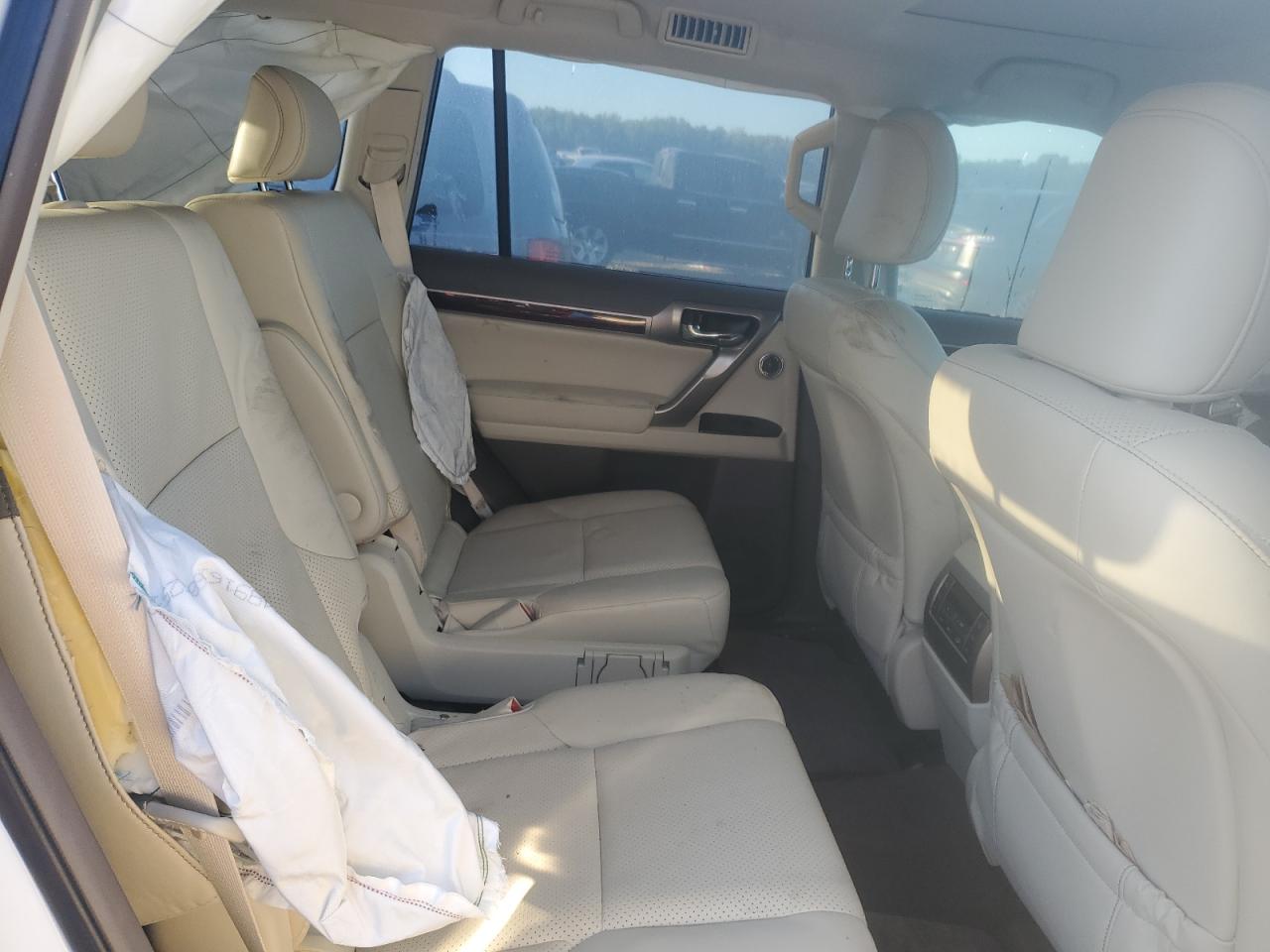 2017 Lexus Gx 460 Premium VIN: JTJJM7FX2H5152654 Lot: 83844035