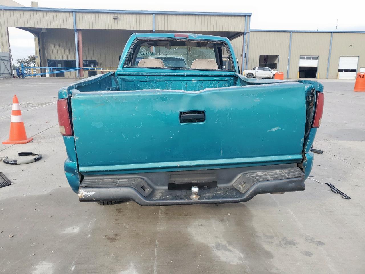 1996 Isuzu Hombre VIN: 1GGCS1449T8711517 Lot: 81641425