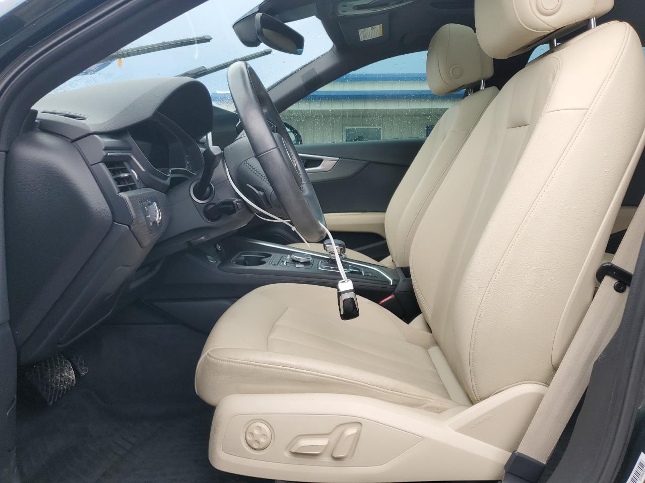 2017 Audi A4 Premium Plus VIN: WAULNAF4XHN021156 Lot: 72096435