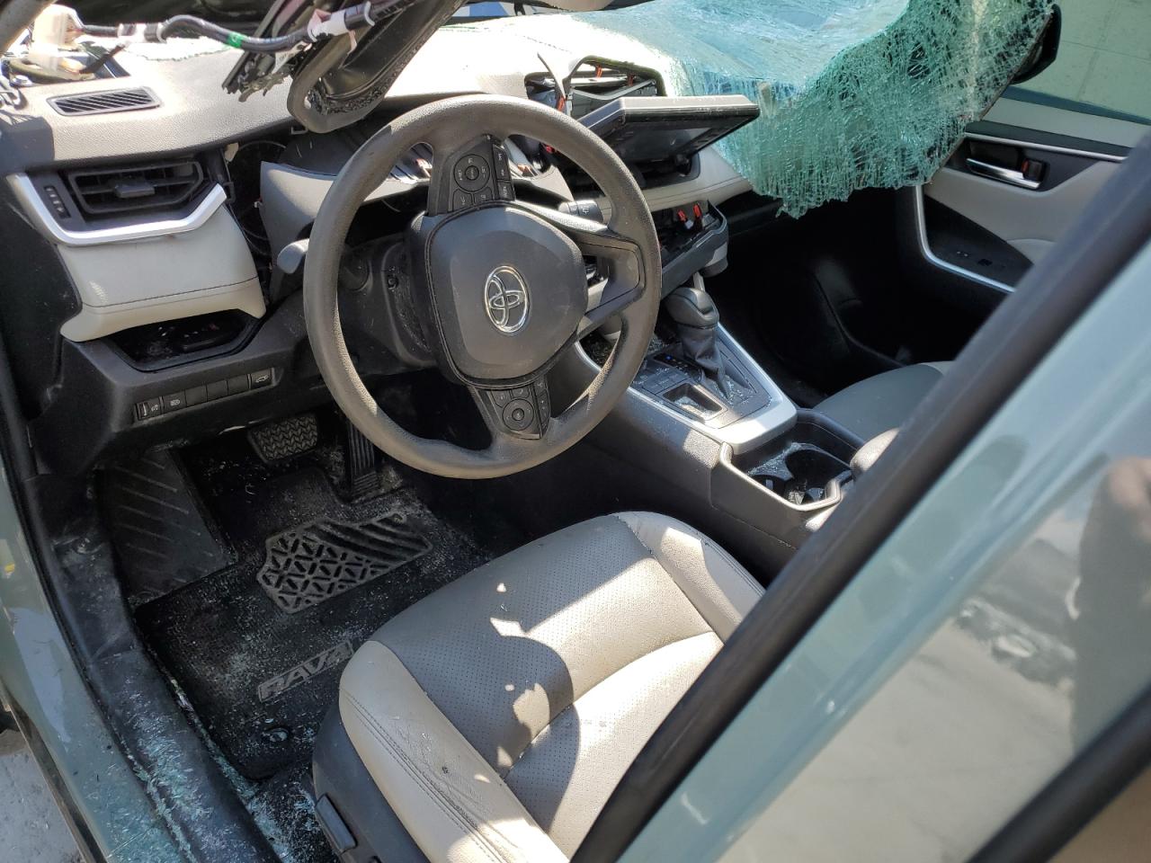 2020 Toyota Rav4 Xle VIN: JTMW1RFV4LD521993 Lot: 71151425