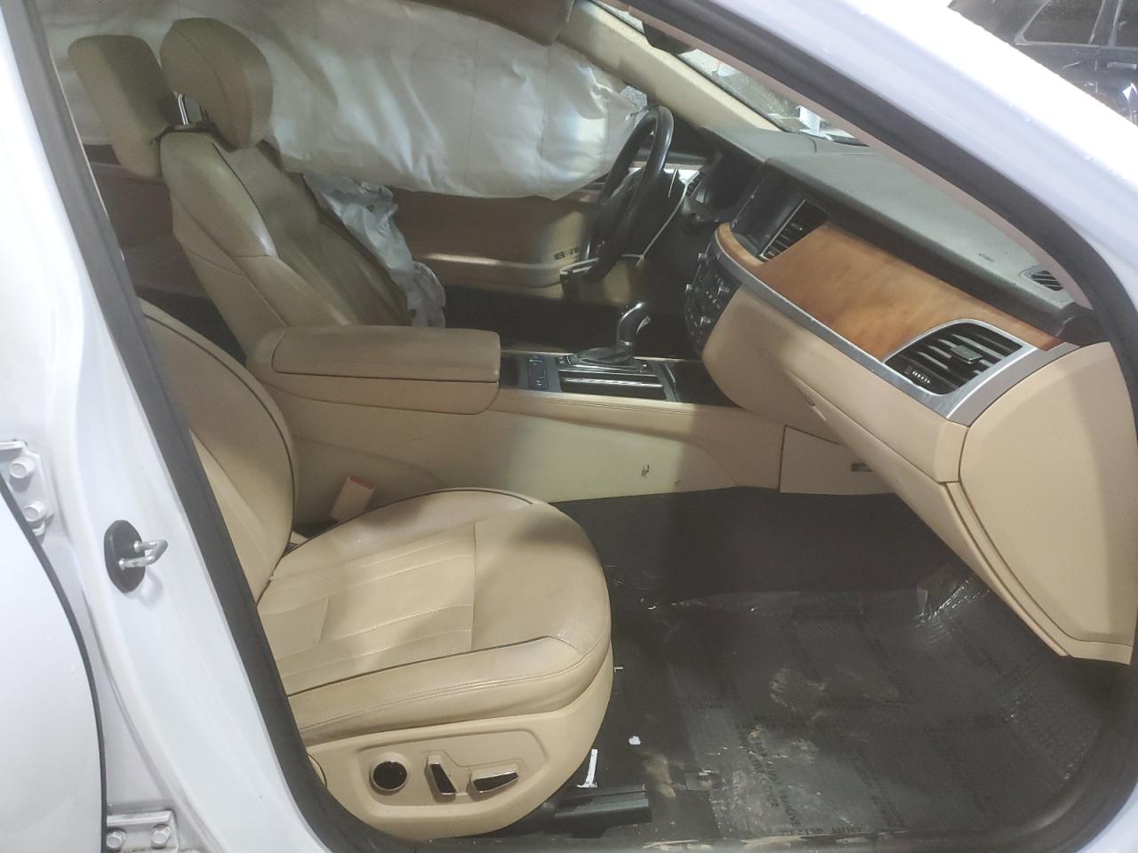 2015 Hyundai Genesis 5.0L VIN: KMHGN4JF1FU057265 Lot: 80939495
