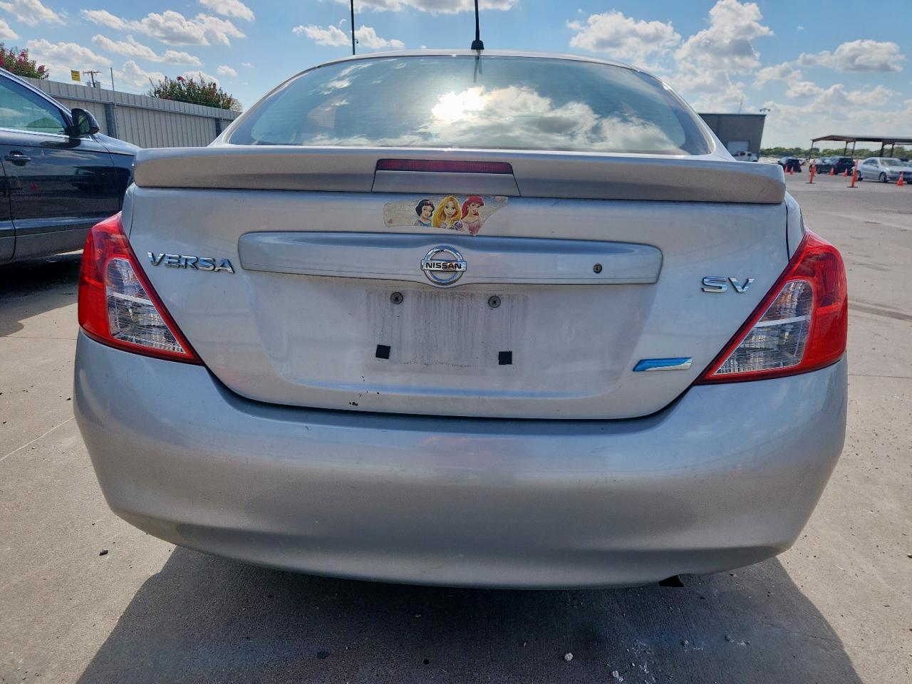 2014 Nissan Versa S VIN: 3N1CN7AP3EL835770 Lot: 81627275