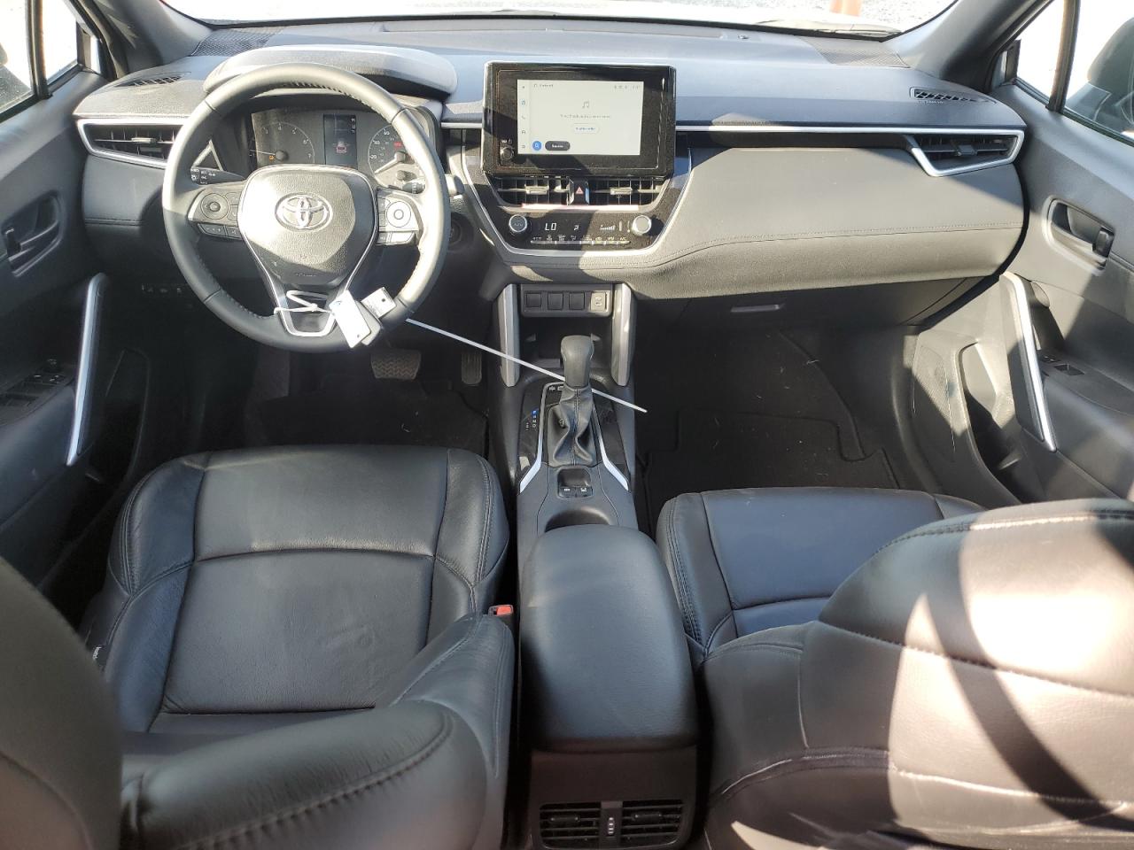 2024 Toyota Corolla Cross Se VIN: 7MUFBABGXRV050795 Lot: 71740905