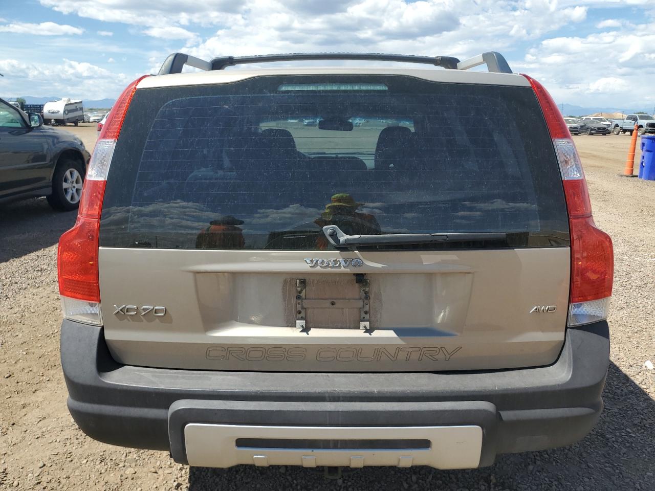 2005 Volvo Xc70 VIN: YV1SZ592451197122 Lot: 71872035