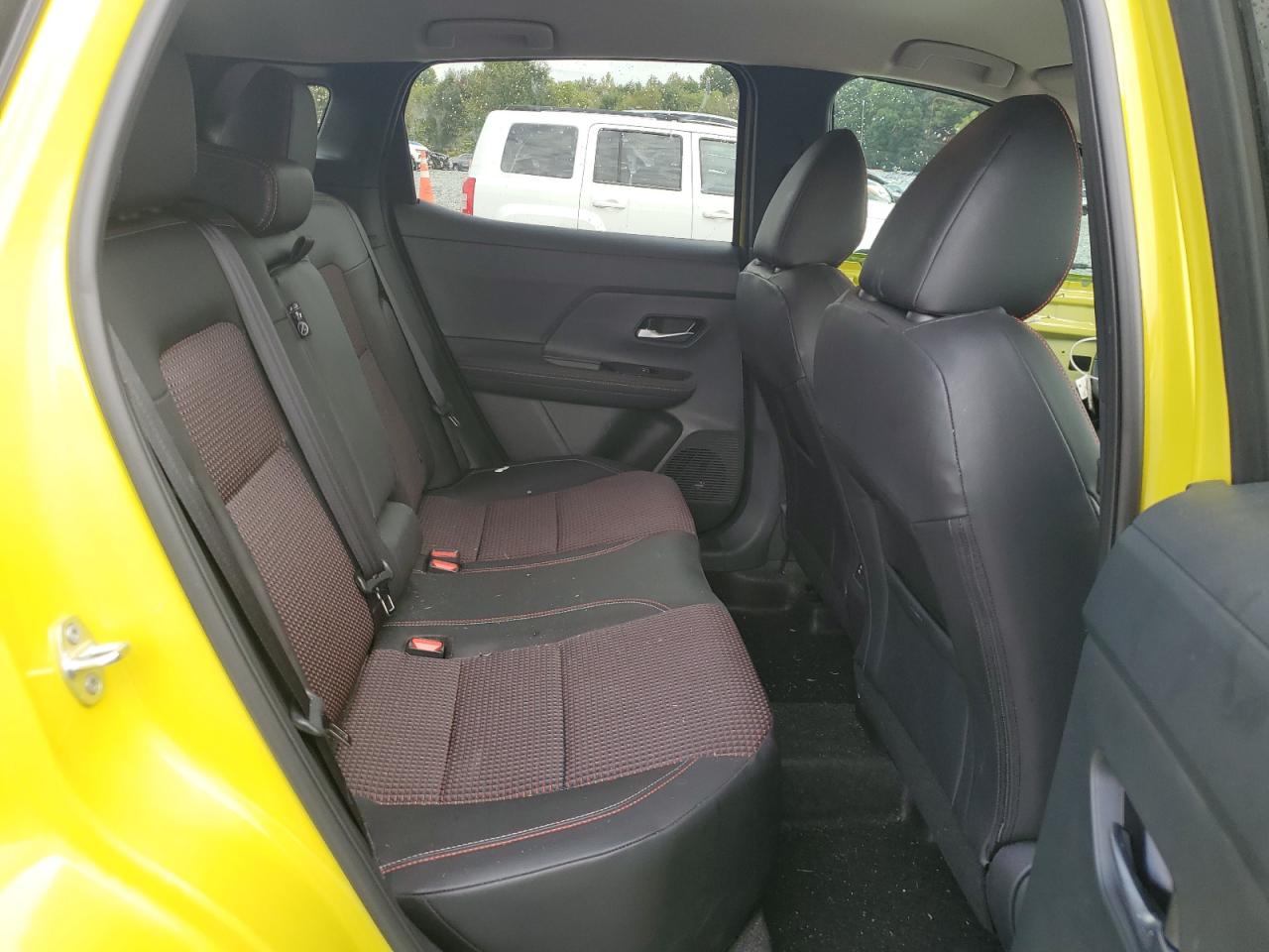 2025 Nissan Kicks Sr VIN: 3N8AP6DA0SL350079 Lot: 81813985