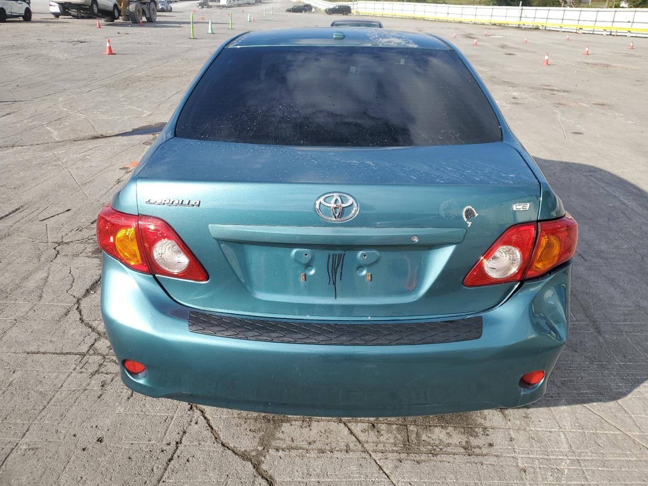 2009 Toyota Corolla Base VIN: JTDBL40E099055981 Lot: 84383995