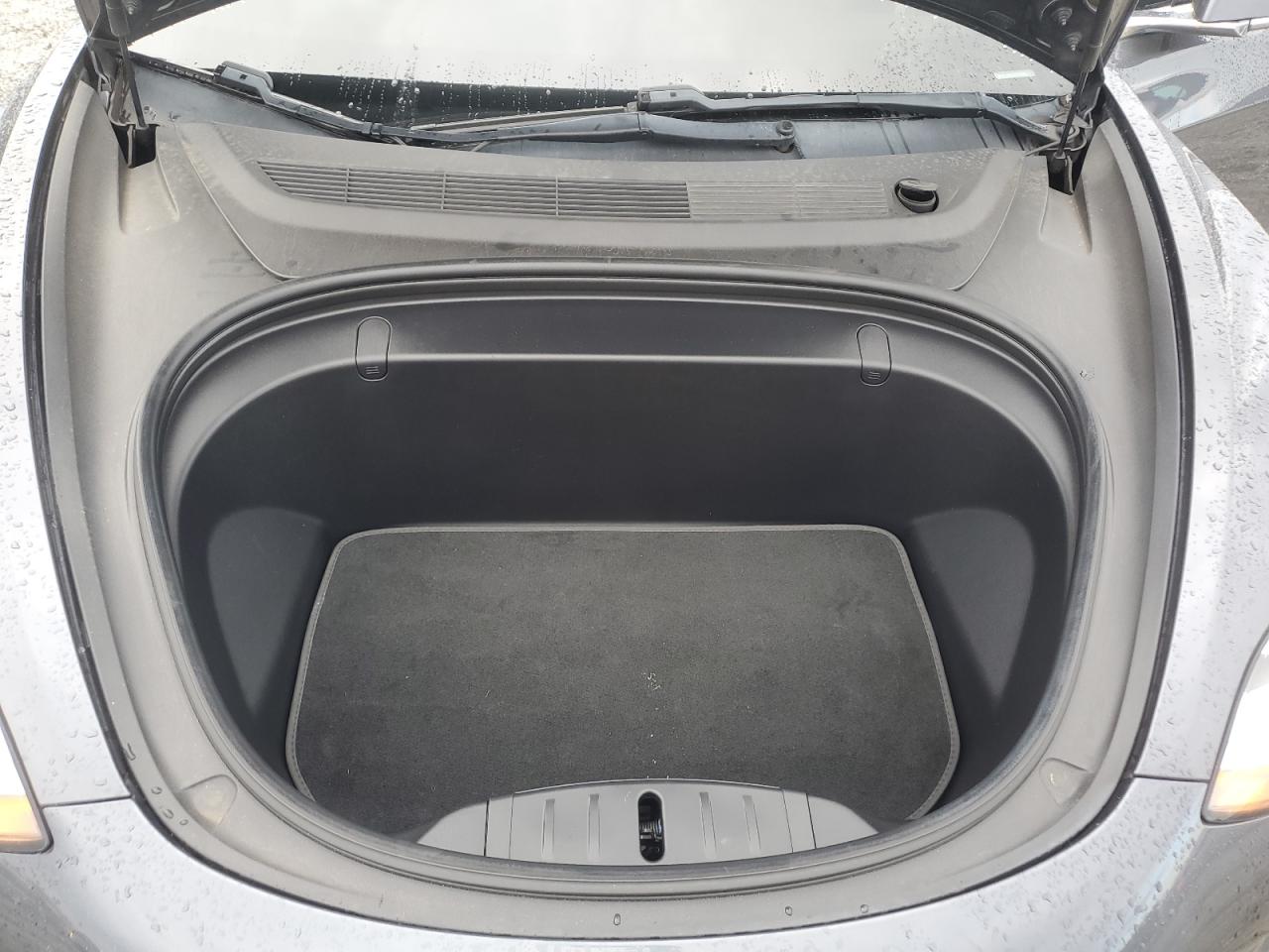 2018 Tesla Model 3 VIN: 5YJ3E1EA5JF158536 Lot: 81944055