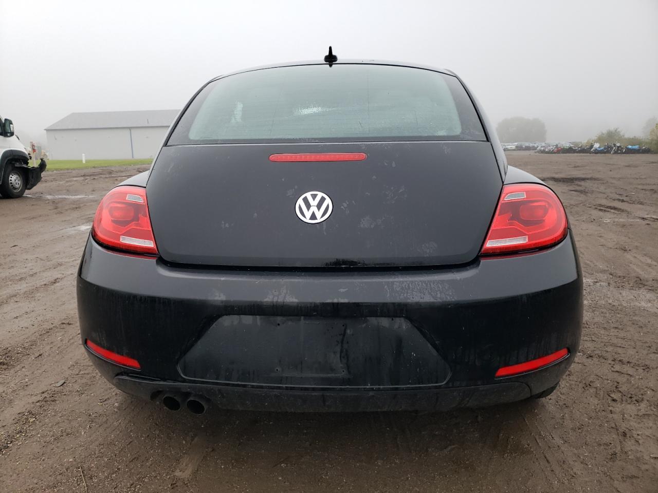 2015 Volkswagen Beetle 1.8T VIN: 3VWH17AT5FM623974 Lot: 81707105