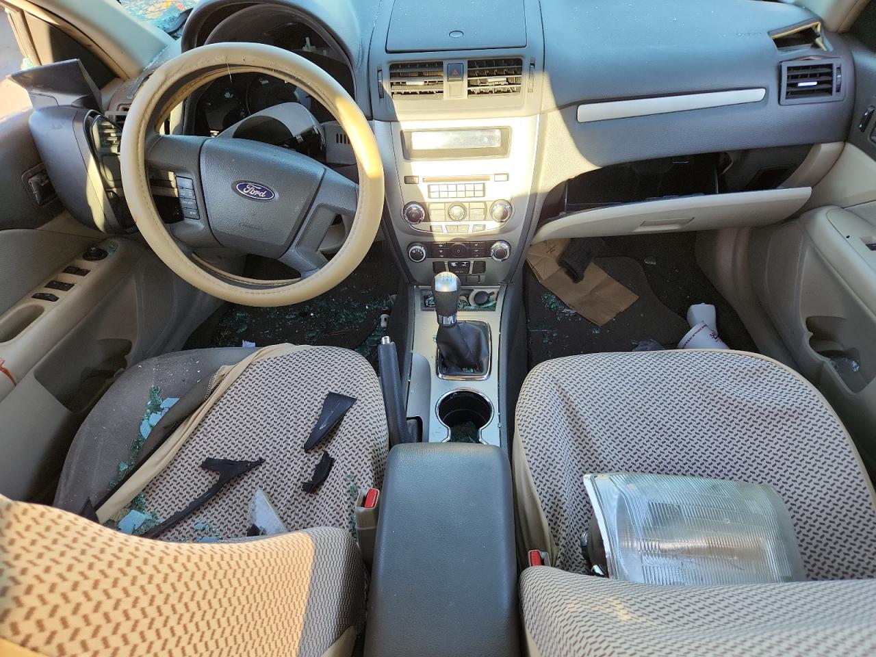 2011 Ford Fusion S VIN: 3FAHP0GA3BR286366 Lot: 81694575