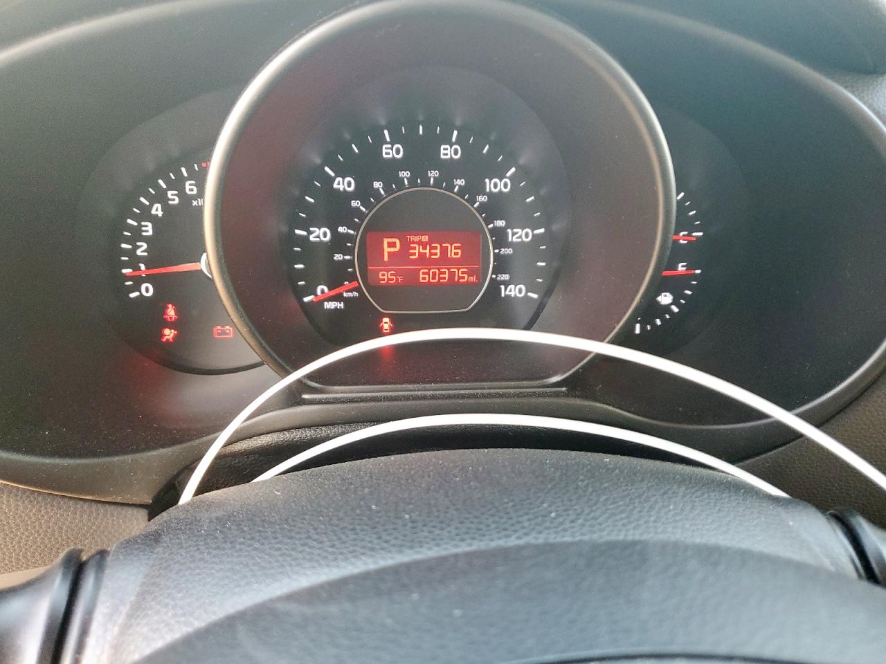 2016 Kia Soul + VIN: KNDJP3A52G7352395 Lot: 80148355