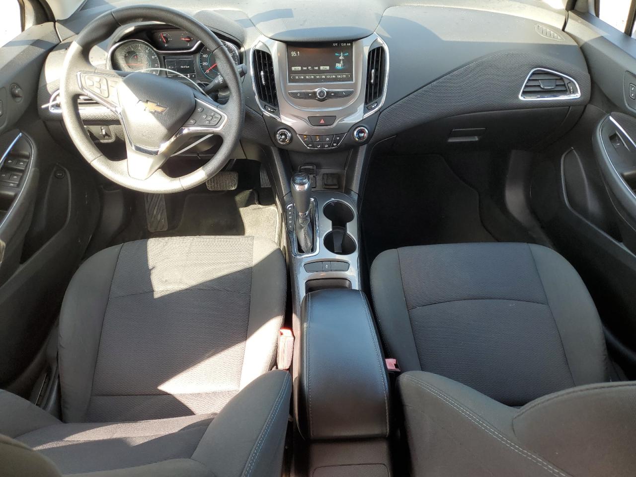 2017 Chevrolet Cruze Lt VIN: 1G1BE5SM6H7167983 Lot: 83790305