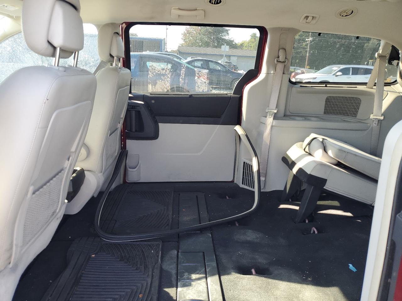 2010 Chrysler Town & Country Touring Plus VIN: 2A4RR8DX4AR495632 Lot: 80870805