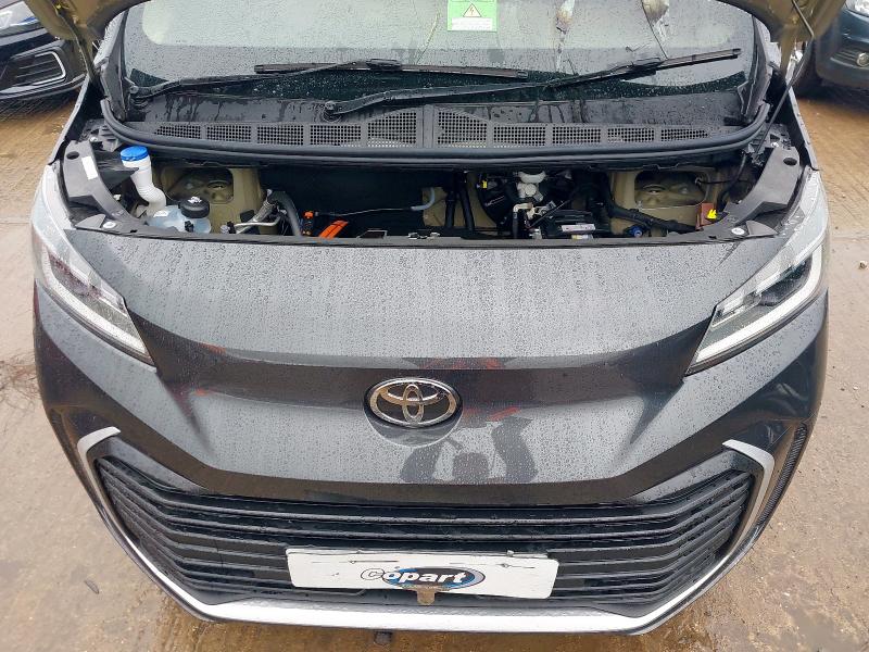 2025 TOYOTA PROACE VER