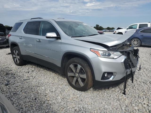  CHEVROLET TRAVERSE 2018 Серебристый