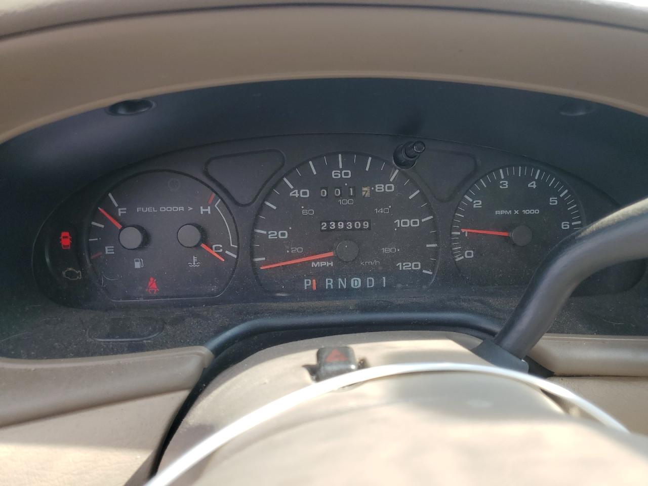 2003 Ford Taurus Se VIN: 1FAFP53263A247625 Lot: 71111075