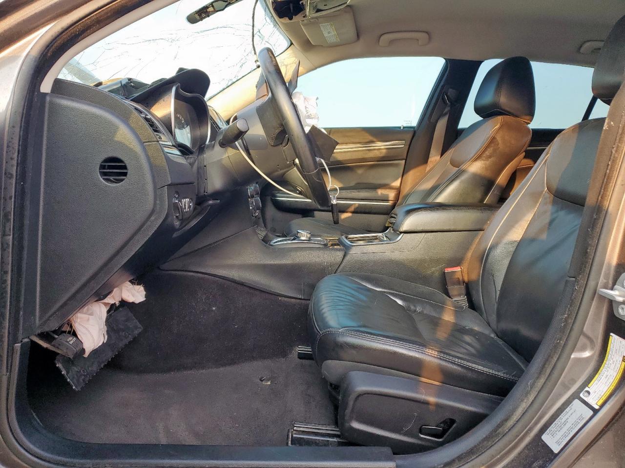 2016 Chrysler 300 Limited VIN: 2C3CCAAG3GH321093 Lot: 80843735