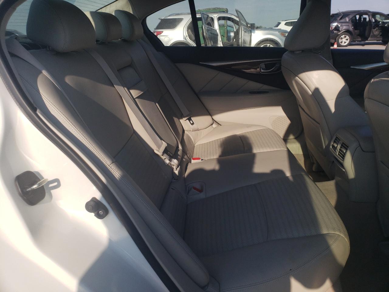 2015 Infiniti Q50 Base VIN: JN1BV7AR0FM406655 Lot: 80306445