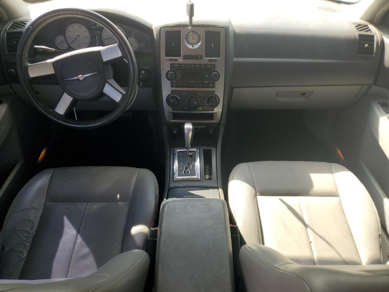 2007 Chrysler 300 Touring VIN: 2C3KA53G77H810392 Lot: 80529525