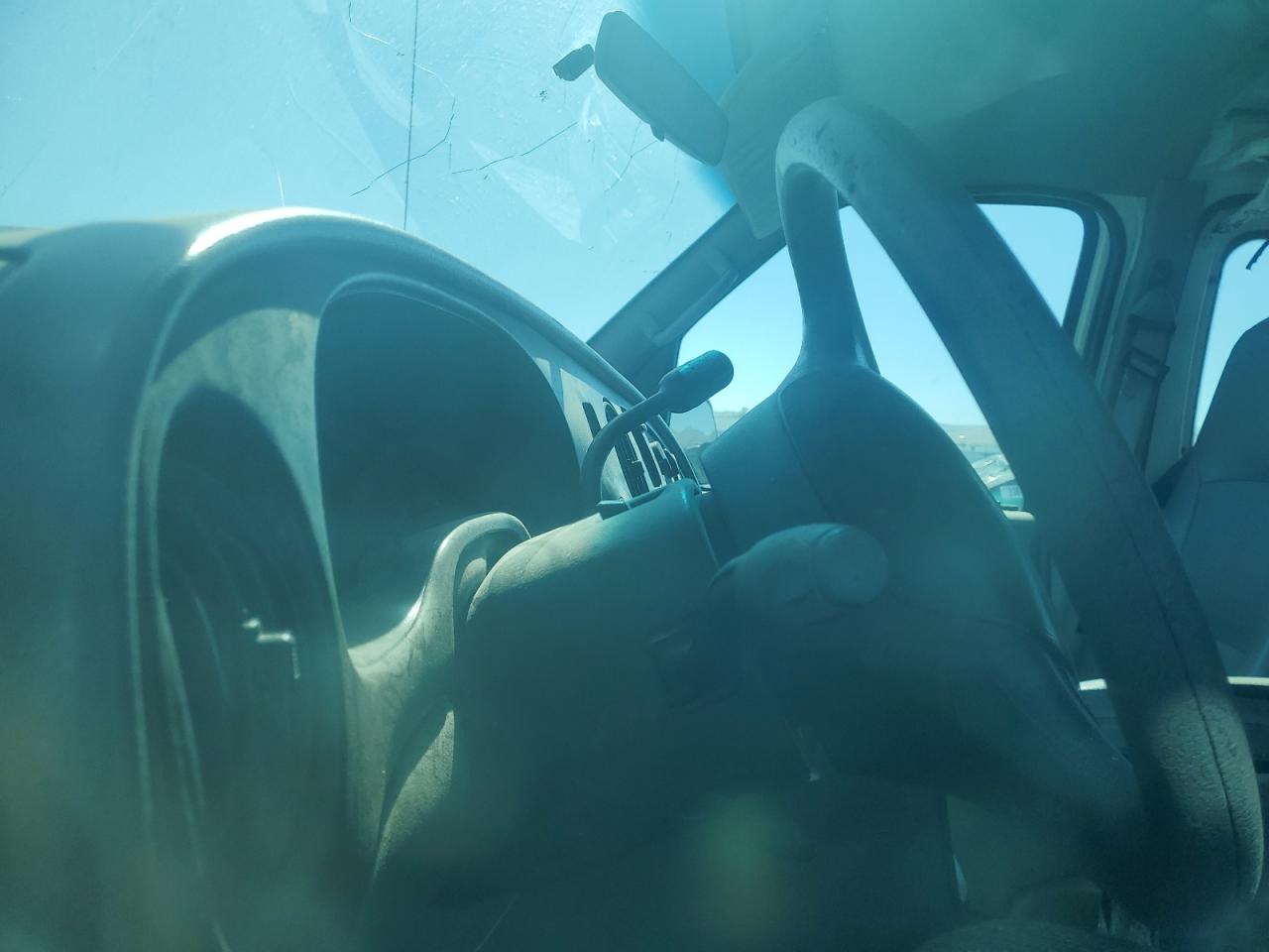 2002 Ford Econoline E250 Van VIN: 1FTNE24L42HA46989 Lot: 86522765