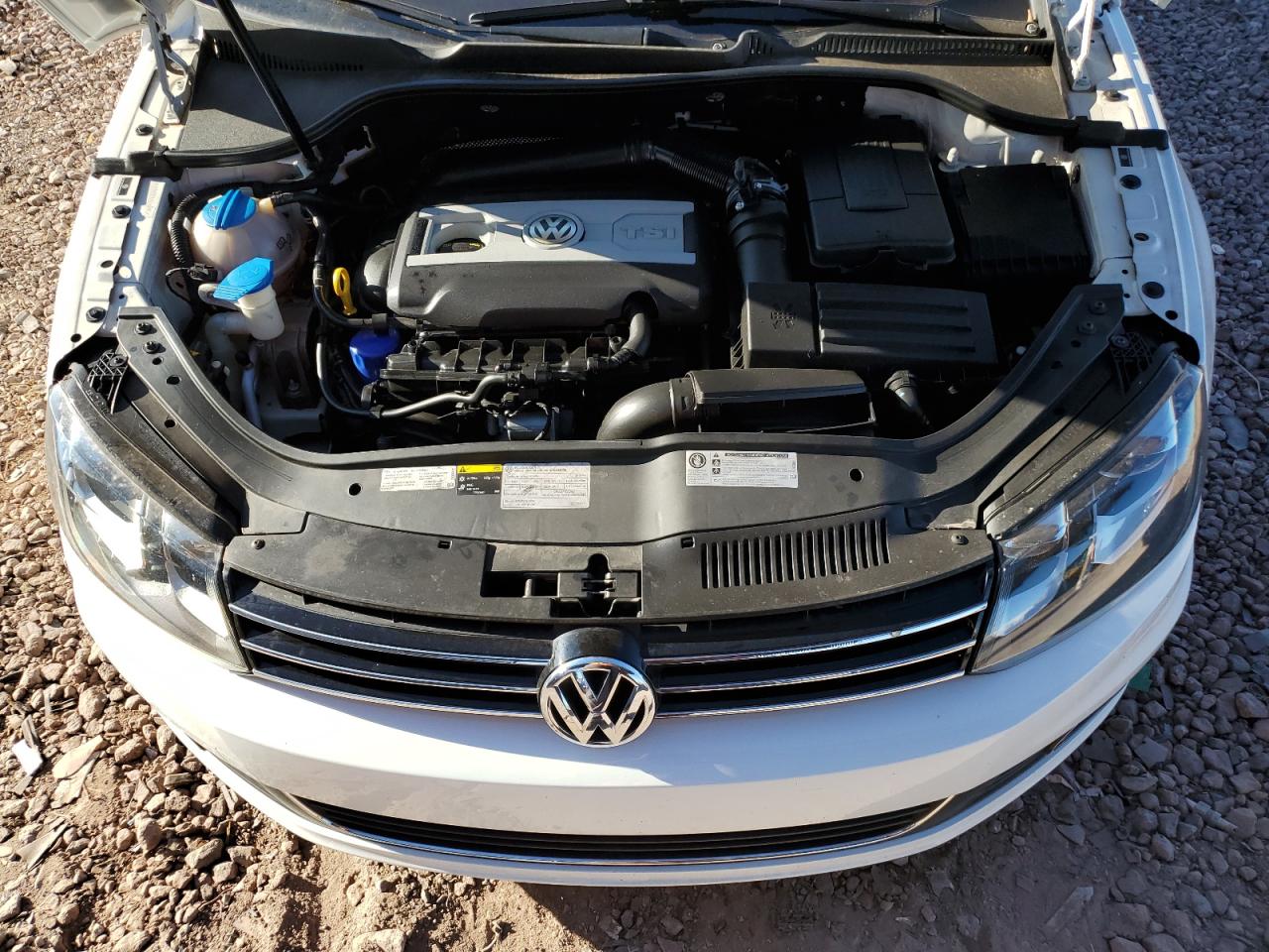 2015 Volkswagen Eos Lux VIN: WVWFW8AH6FV003248 Lot: 82118315