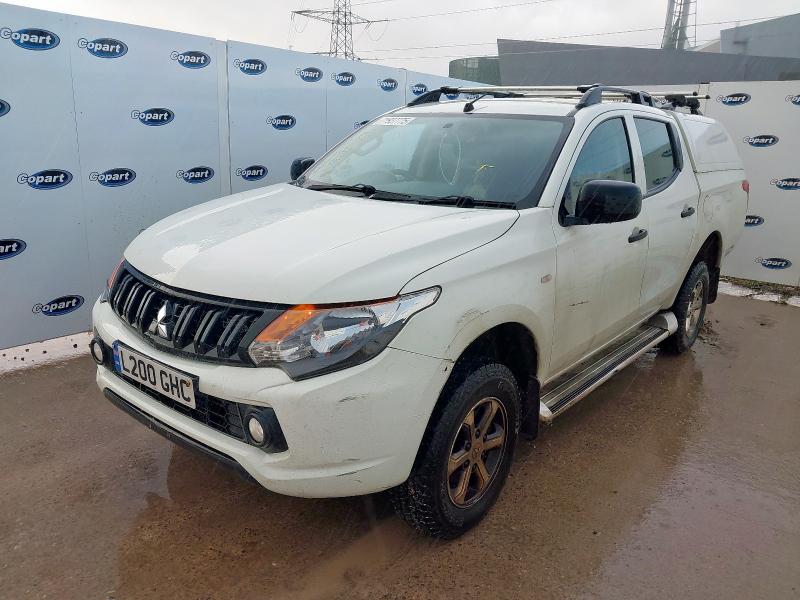 2017 MITSUBISHI L200 4LIFE DI-D DOUBLE CAB DI-D 151 4LIFE 4WD for sale at Copart BRISTOL